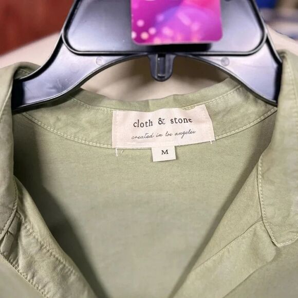 NWOT Cloth & Stone HI/Low Sage Green Size Medium Top #009 - Picture 4 of 6